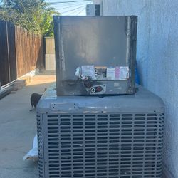 Luxaire 2023 3.5 Ton Air Compressor 