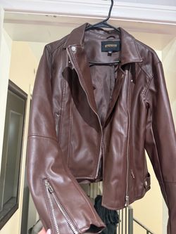 Women’s leather jacket
