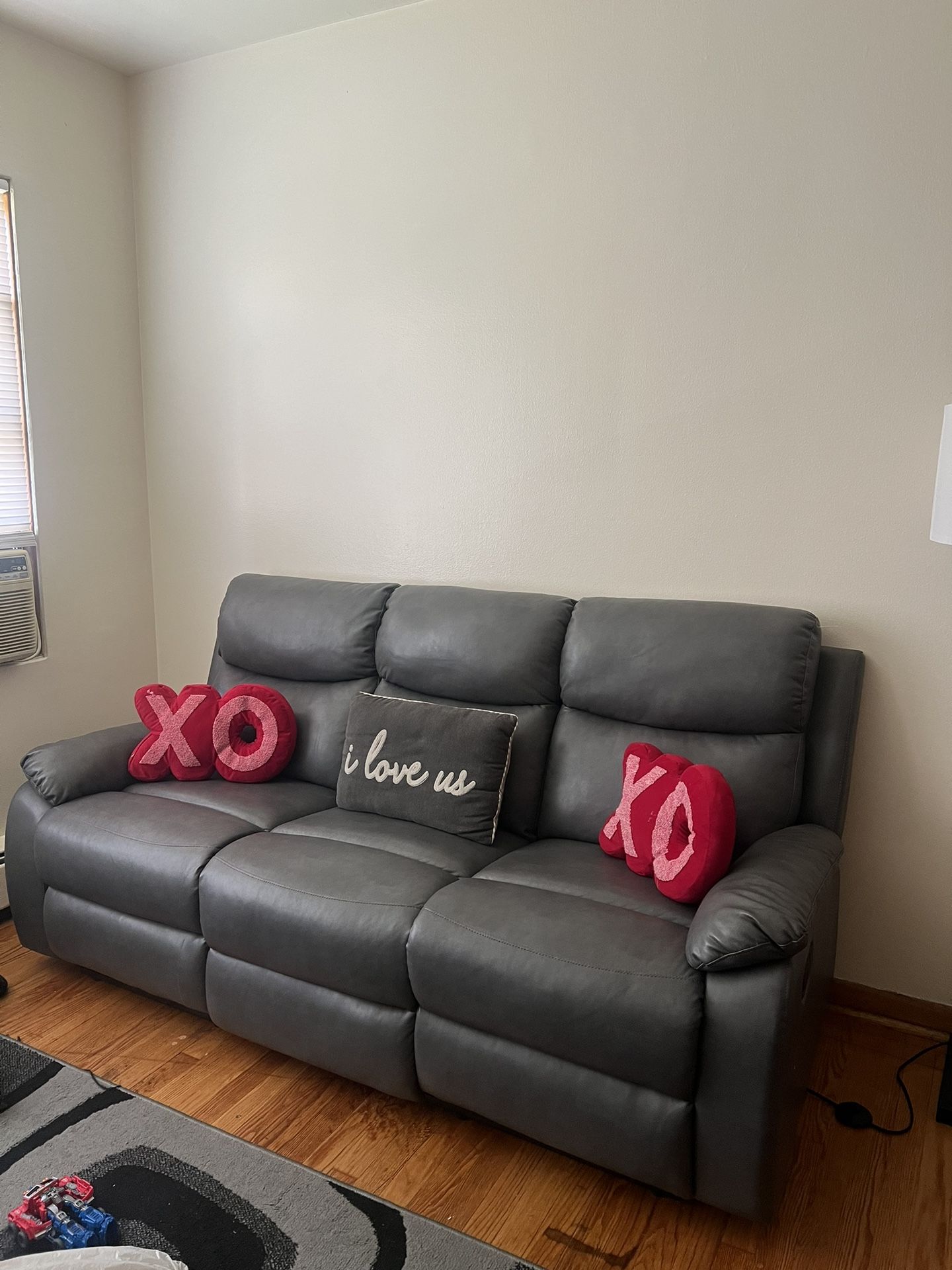 Leather Recliner Couches 