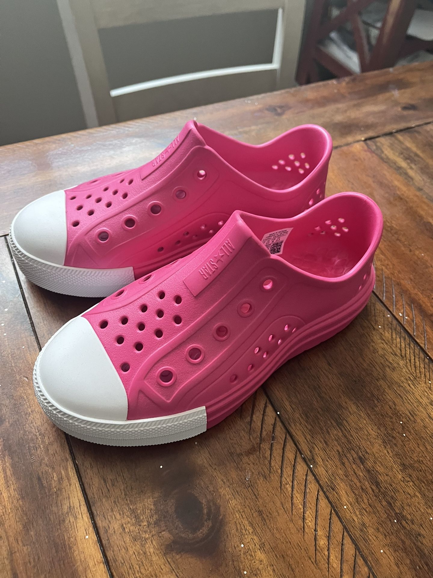 Girls Converse Shoes Size 3