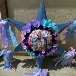 Kpop Demon Hunters Regular Star Pinata