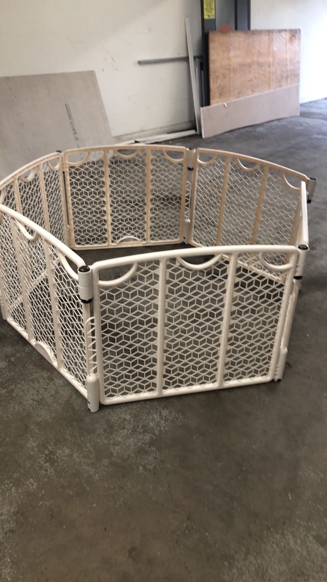 28 Inch High Plastic Good Condition Folding Play Area For Your Dog
