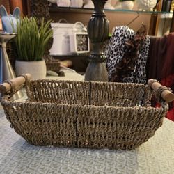 Seagrass Wicker Basket With Metal Frame