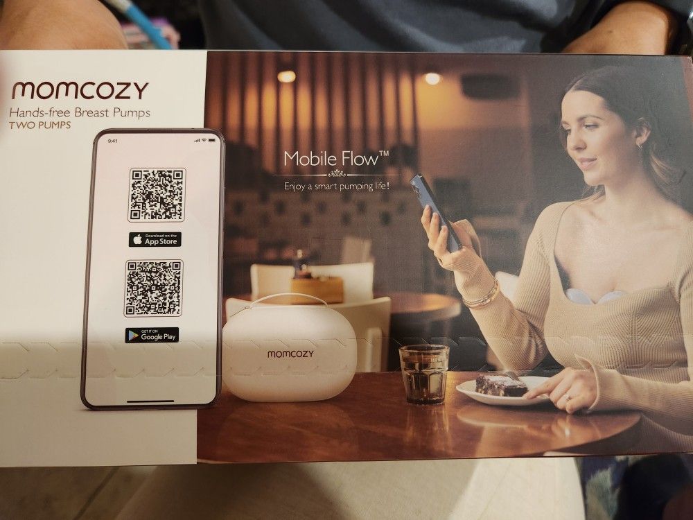 Momcozy M9 Breast Pump Includes 2 Pumps Unopened