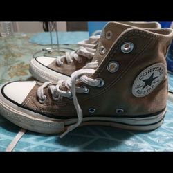 Size 6 In Kids Converse