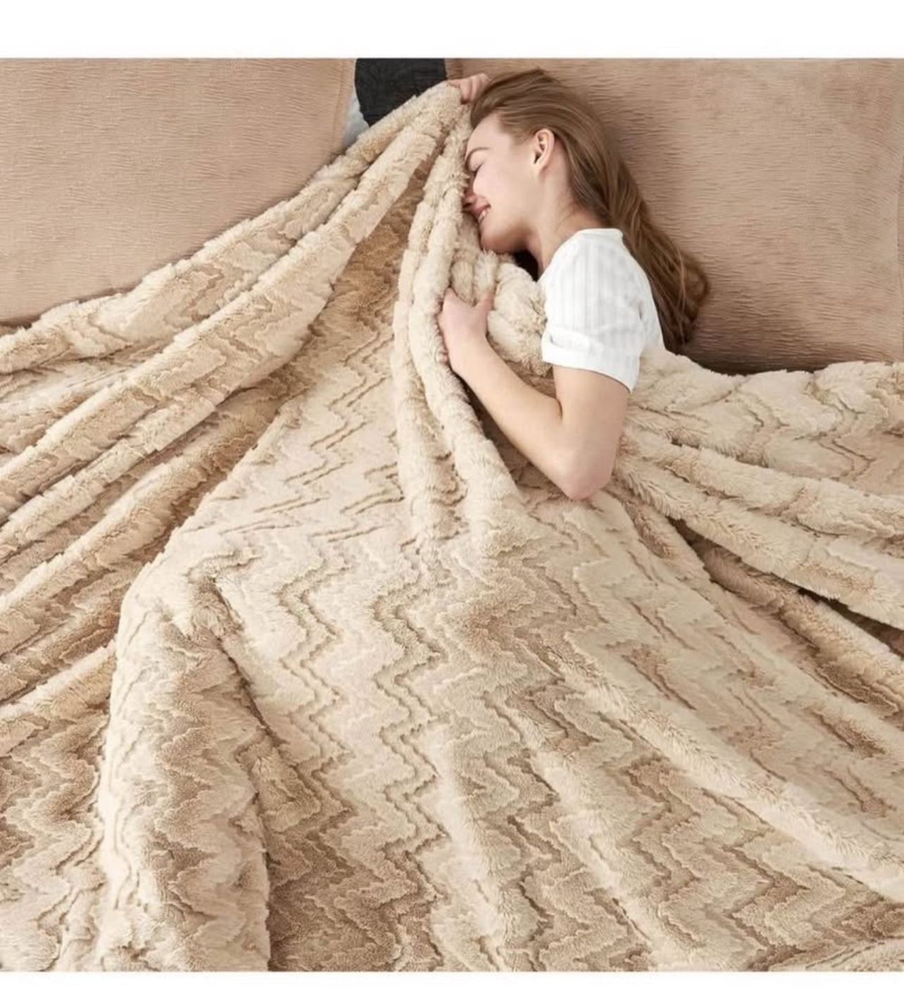 Brandnew Faux Fur Throw Blanket for Couch - Soft Fuzzy Cozy Throw Gift Blankets for Women,Beige Boho Blanket for Sofa Bedroom Living Room.60 * 80 Inc