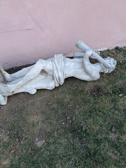 Free statue