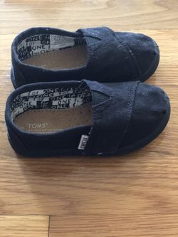 Baby TOMS