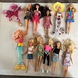 Barbies And accessories 