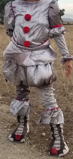 Pennywise costume
