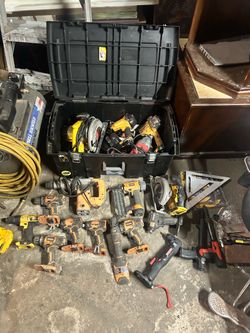 🔥GARAGE SALE 10/12/26 MONDAY….EVERYTHING MUST GO🔥