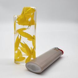 Real Preserved Flowers Petals Lighter Holder