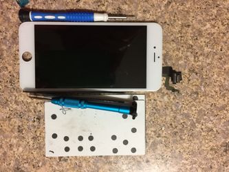 iphone 7 lcd/screen $60.00 installed