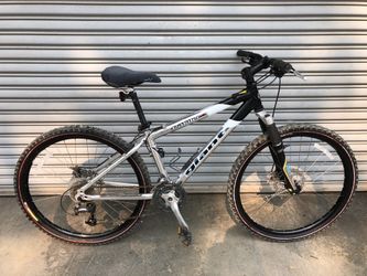 Giant rainier se new arrivals