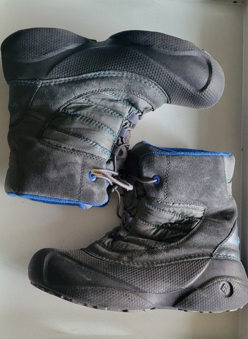 Columbia Waterproof Insulated Snow Boots Youth Size 6
