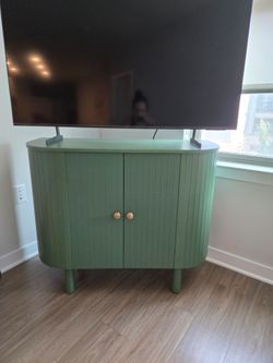 TV stand/storage cabinet
