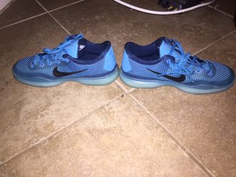 Kobe x 10th signature shoe size 3y kids