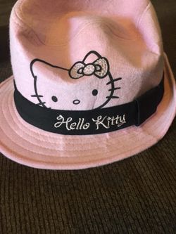 Little girl hat hollow kitty