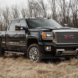GMC Sierra 2500 Denali Headlight