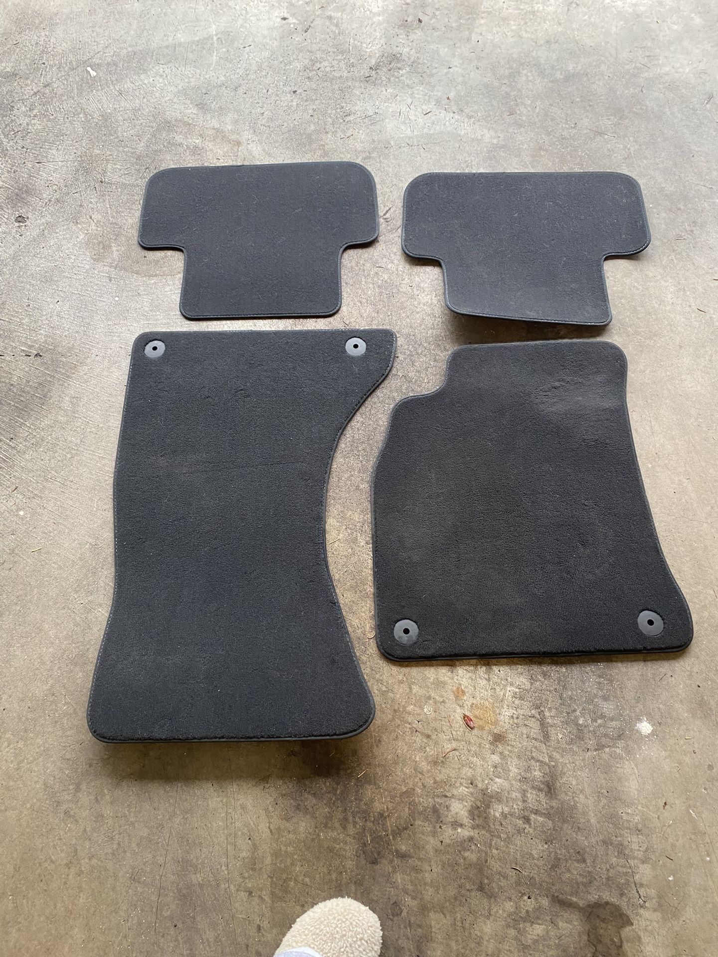 2009-2016 Audi A4 Car Mats