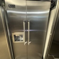 Viking 42” Built In Refrigerator 2022
