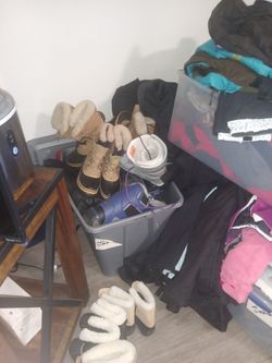 Tons Of Snow Stuff Snowboarding Pants Bibs Snow Boots Snowboarding Boots Three Snowboards