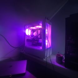 Gaming Pc Ryzen 7 9800x3d 32gs Ram 2tb Storage Ssd And Radeon Rx 9070 XT