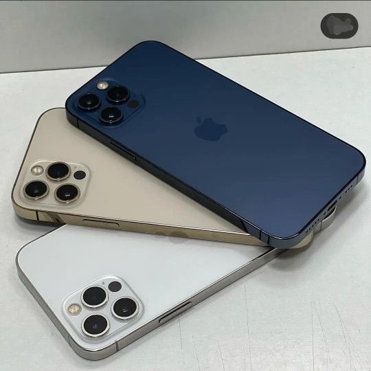 iPhone 12 Pro Max Unlocked / Desbloqueado 😀 - Different Colors Available