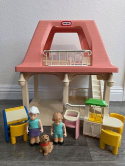 Vintage Little Tikes Grandma’s House Dollhouse with Figures and Accessories