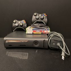 Black Microsoft Xbox 360 120GB Console Bundle 5 Games 2 Controllers Cables Works