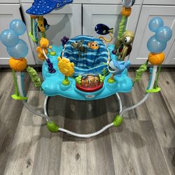 Finding Nemo Jumperoo / Activity Center