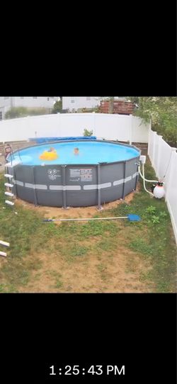 Intex pool 18x52