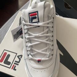 Size 7 Womens Fila