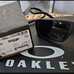 Fuel Cell Matte Black Oakley Men Sunglasses