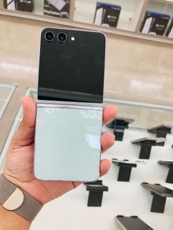 Samsung Galaxy Z flip5 256gb