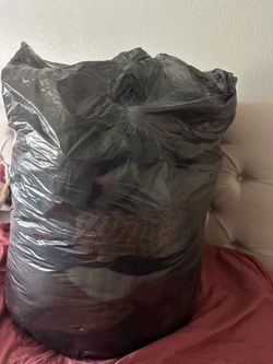 Huge bag of girls clothes