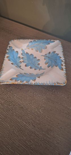 Porcelain square ashtray with gold trim