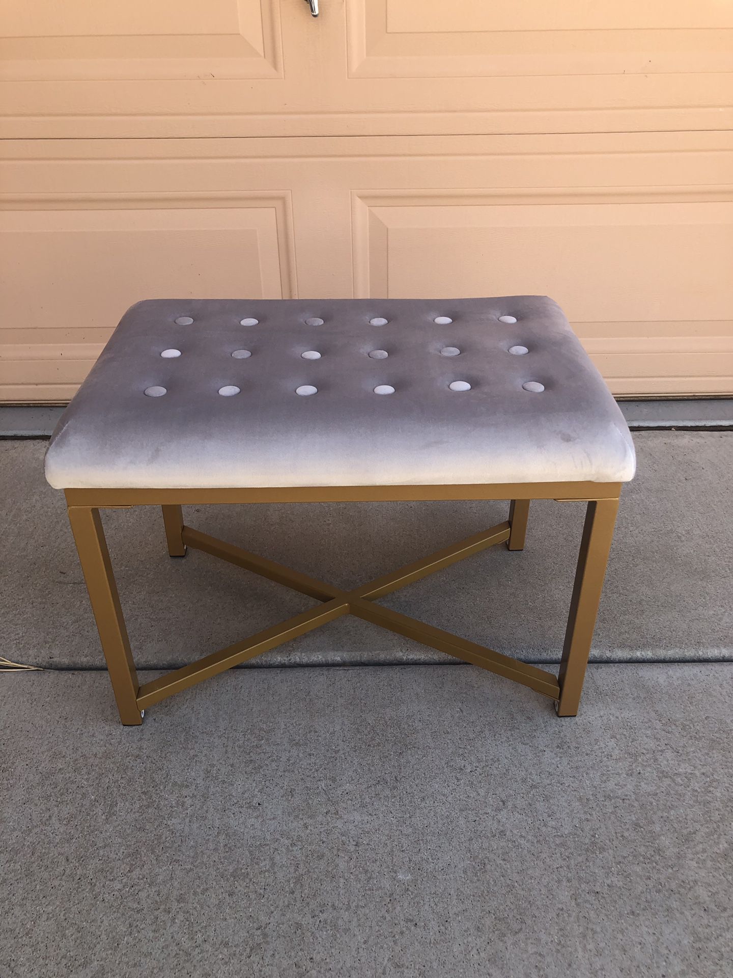 New Adorable Tufted Bench / Ottoman