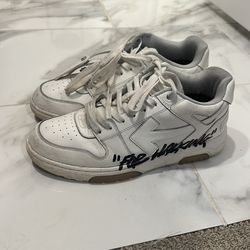 OFF-WHITE Out of Office OOO Low Tops
