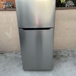 Insignia Fridge Silver 18cu Ft 30x30x66🛑👍3 MONTHS WARRANTY