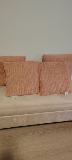 Set of 4 Blush Pink Textured Throw Pillows