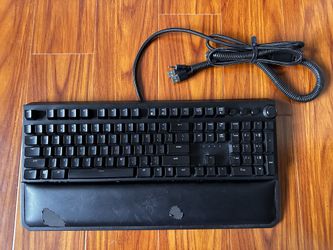 Razer BlackWidow Elite gaming keyboard – Orange switches, RGB, media dial (used)