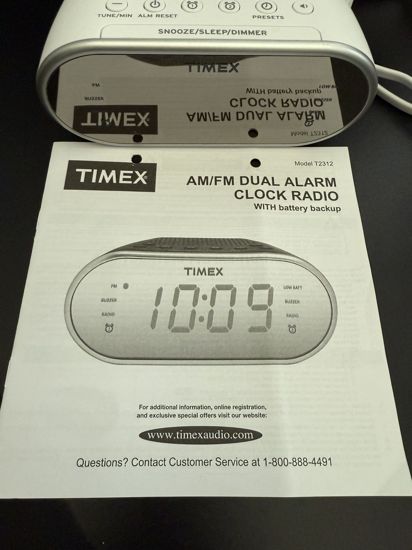 Timex T2312 White Clock Radio And Instructions