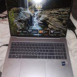 HP Laptop, ZBook, Firefly G9 16 Inch Display, 32 Gb of RAM,