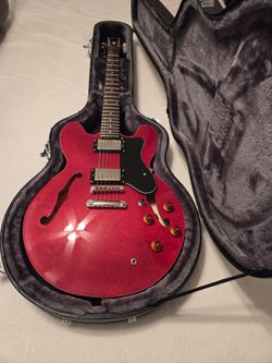 2016 Epiphone Dot 335 With Epiphone Case.