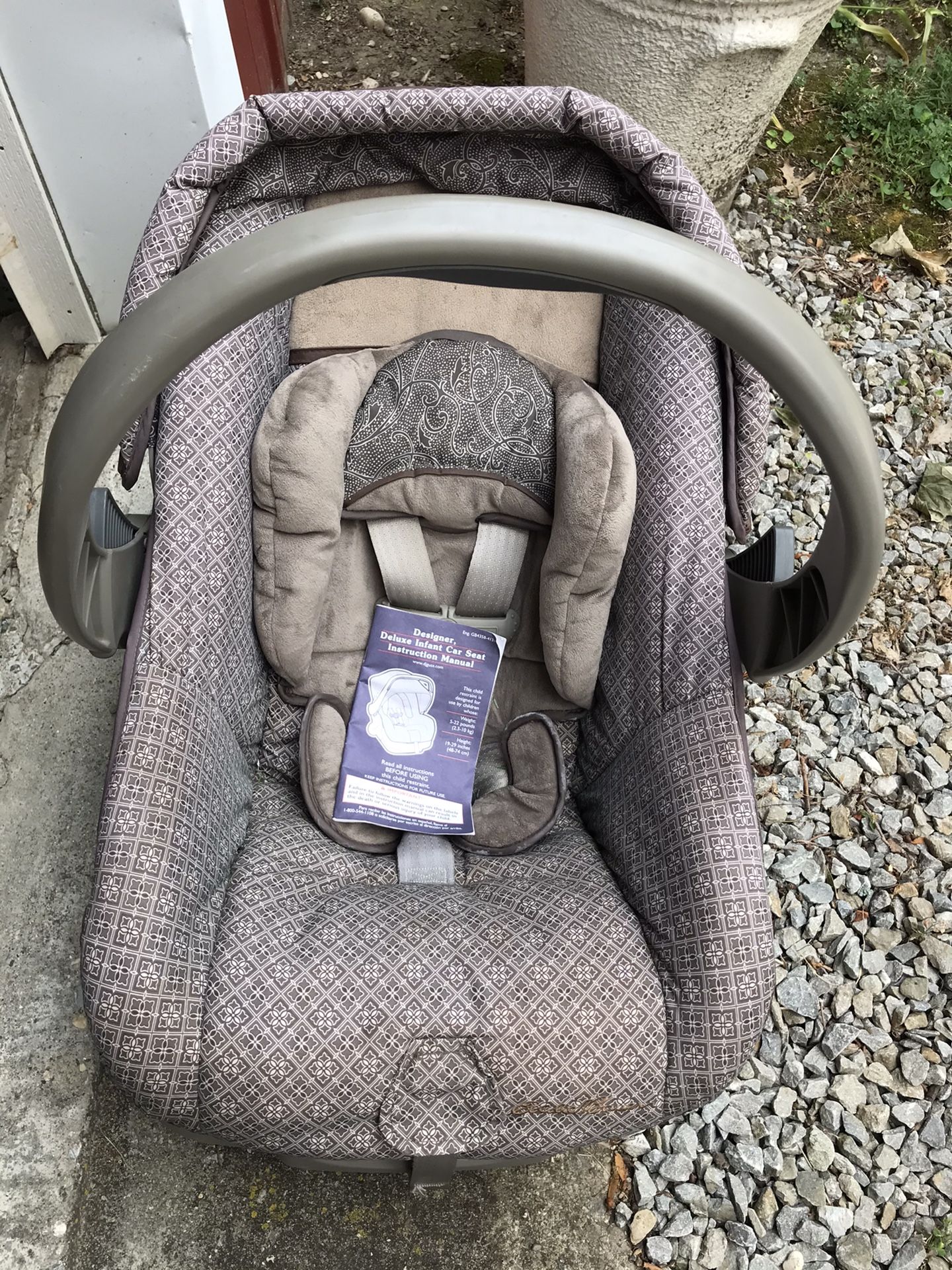 Eddie Bauer infant car seat