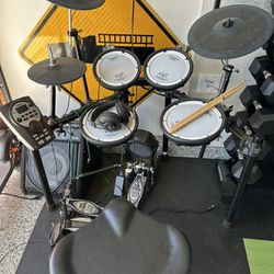 Roland TD-11 Electric drum Set