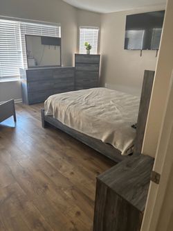 Gray Wood Bedroom Set with Dresser and Chest