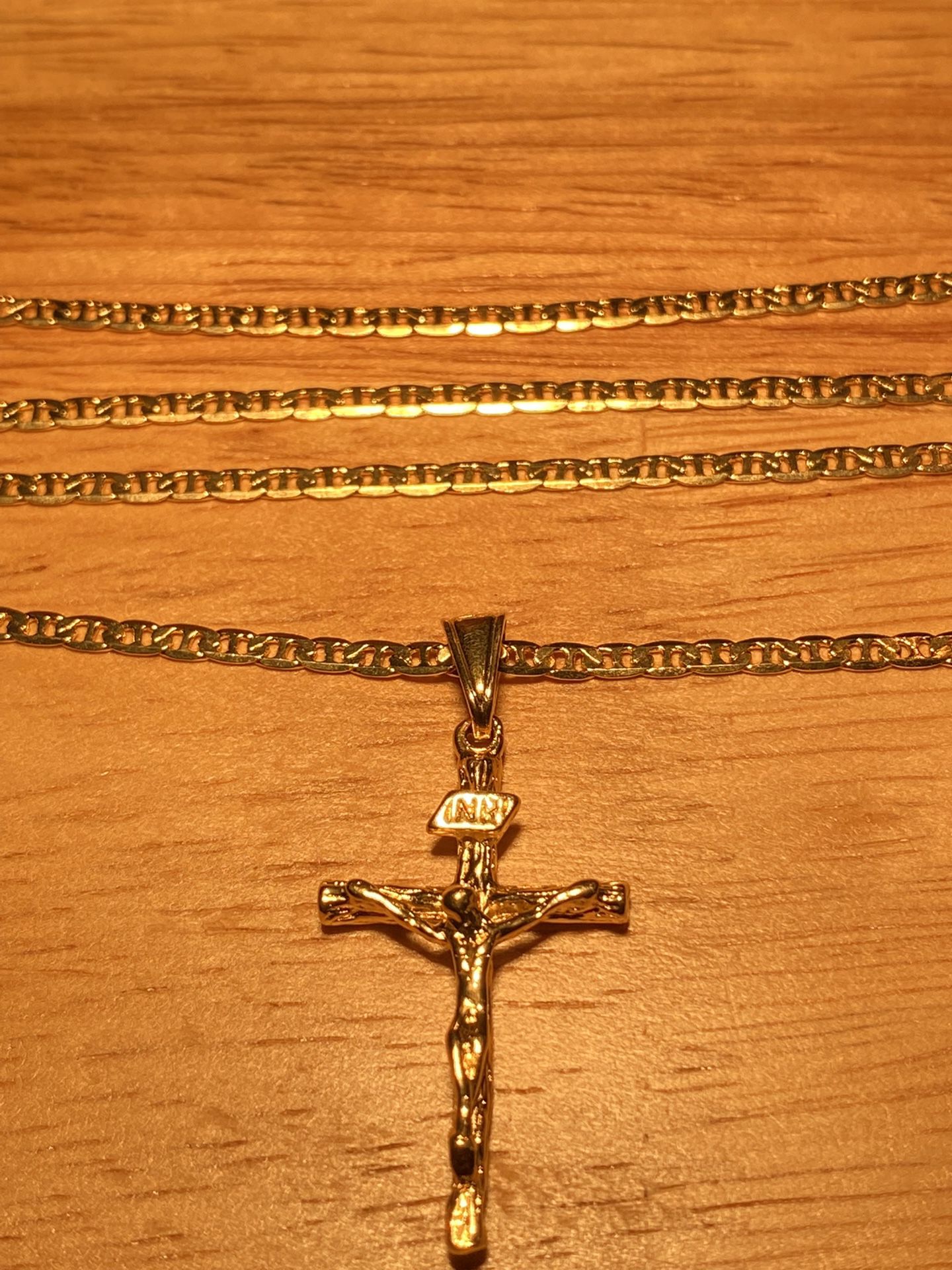 18k Gold Filled Cross Necklace 20Inches