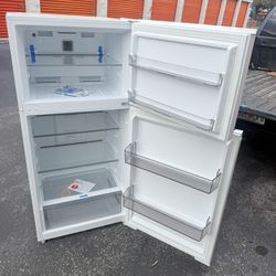 Midea 28" 14.2 Cu. Ft. White Garage Ready Counter Depth Top-Freezer Refrigerator